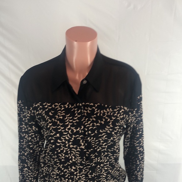 Vince Camuto Medium blouse long sleeve - Picture 3 of 14